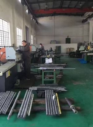 双合金螺杆料管